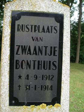 Opwierde 225 Zwaantje Bonthuis